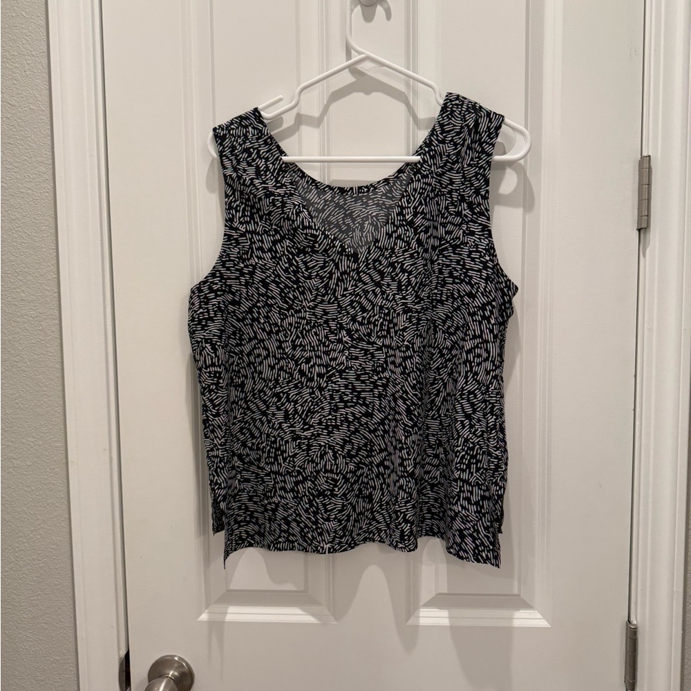 Title Nine Round Trip Pocket Tank